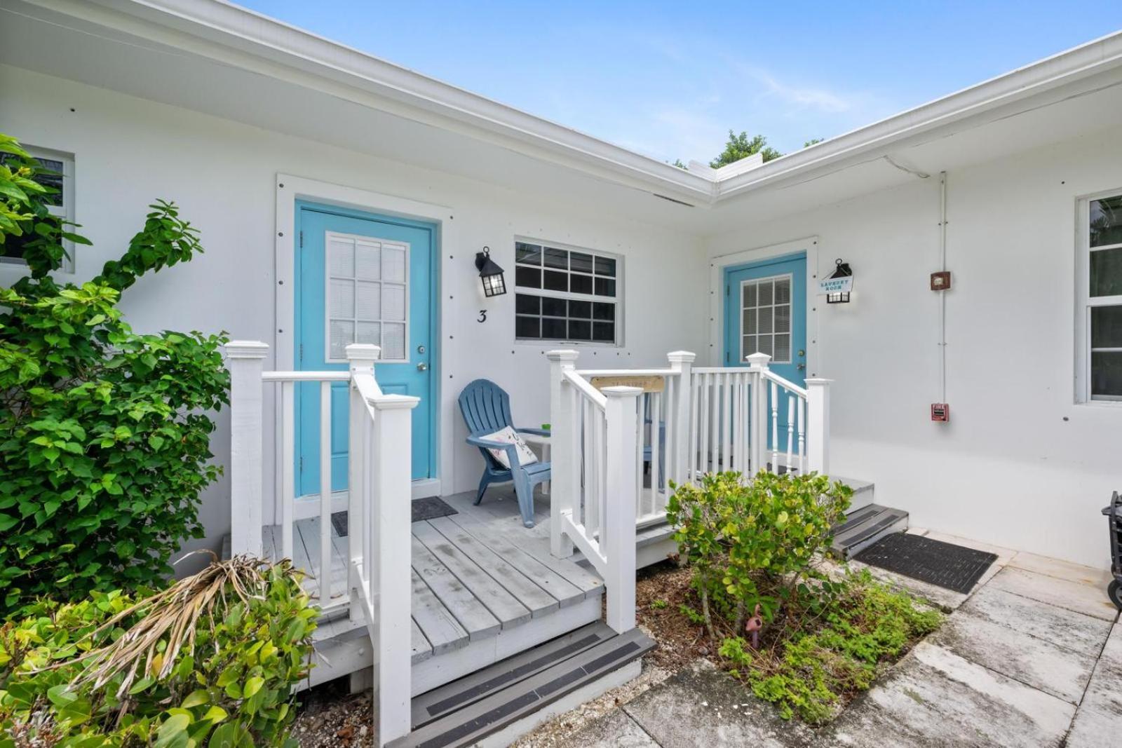 Seahorse Beach Bungalows Форт Пиърс Екстериор снимка