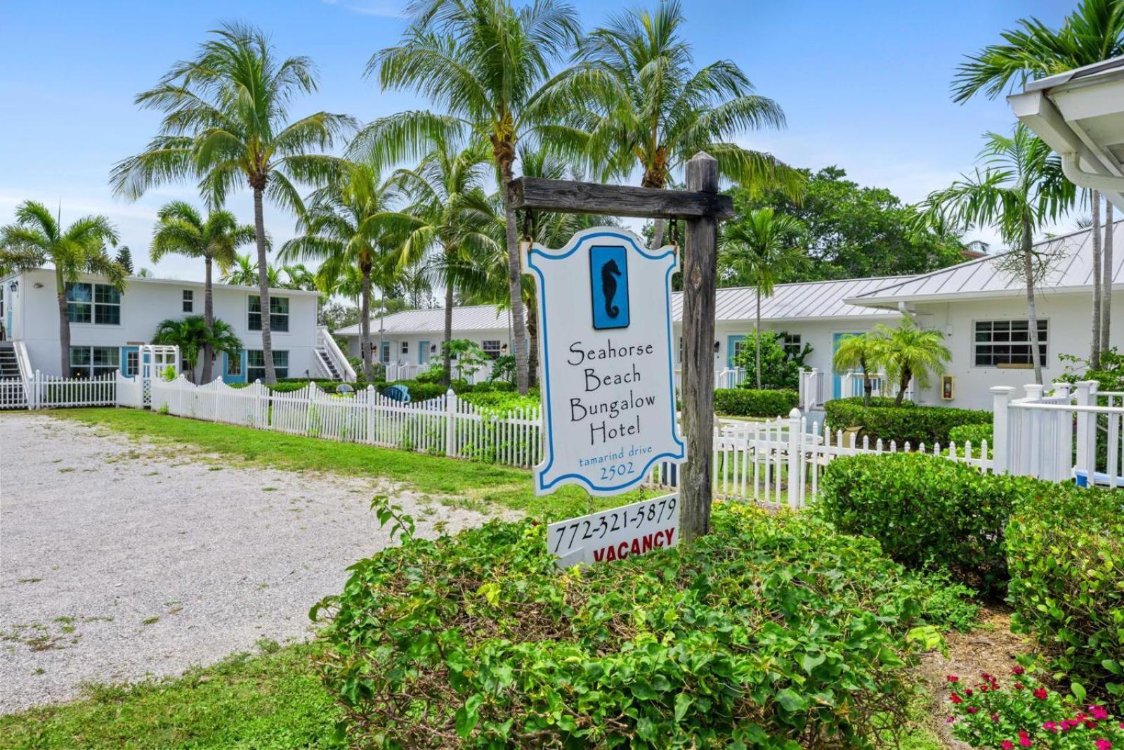 Seahorse Beach Bungalows Форт Пиърс Екстериор снимка