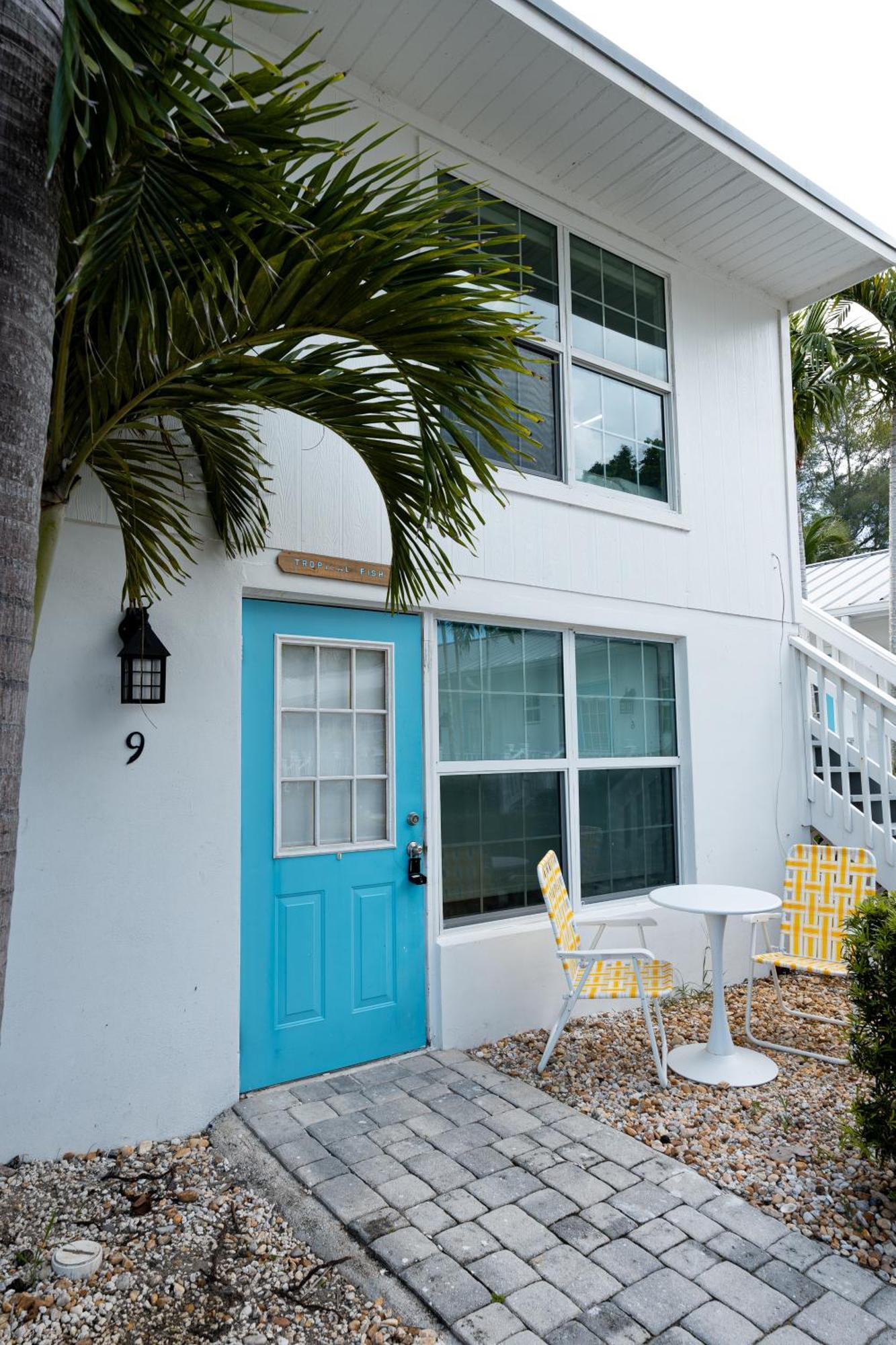 Seahorse Beach Bungalows Форт Пиърс Екстериор снимка